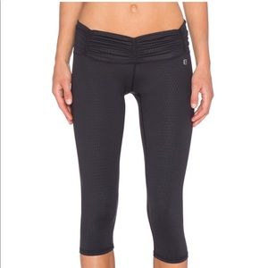 Bodylanguage scrunch workout pant honeycomb design